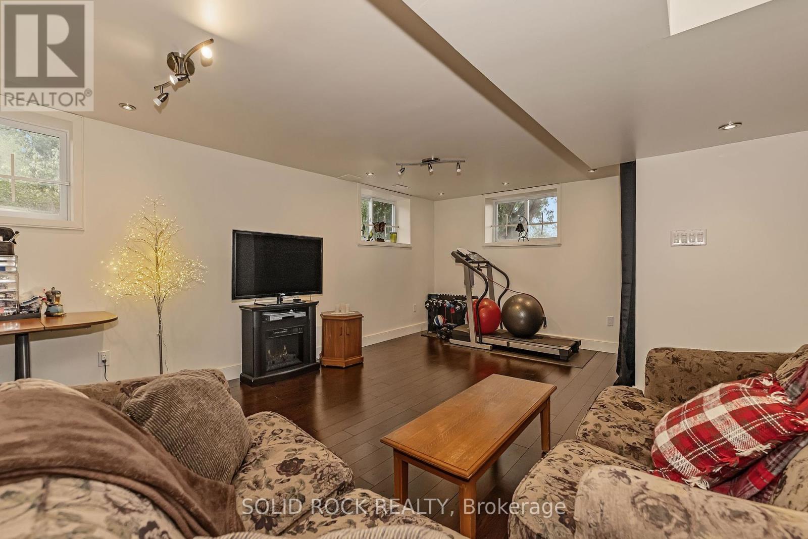 6800 Dwyer Hill Road, Ottawa, Ontario  K7A 4S6 - Photo 38 - X12427526