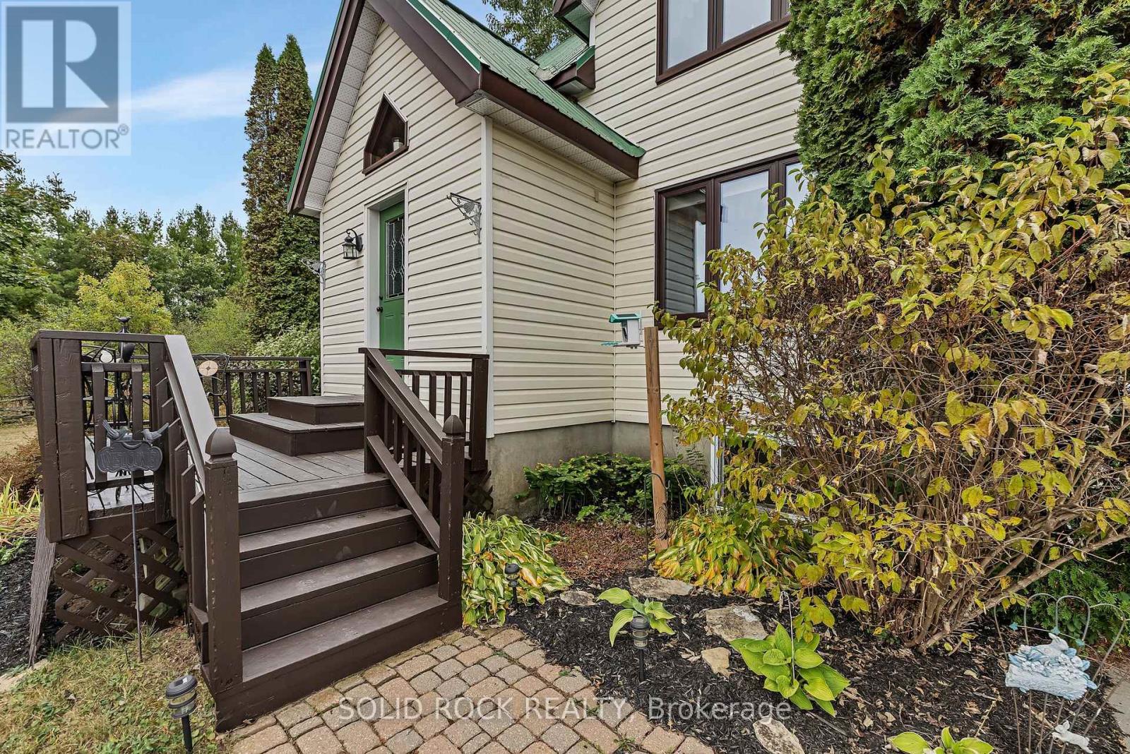 6800 Dwyer Hill Road, Ottawa, Ontario  K7A 4S6 - Photo 4 - X12427526