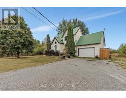 6800 DWYER HILL ROAD, Ottawa, Ontario