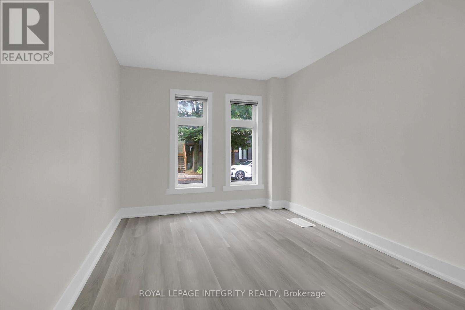 1 - 209 Hannah Street, Ottawa, Ontario  K1L 7M6 - Photo 18 - X12427563