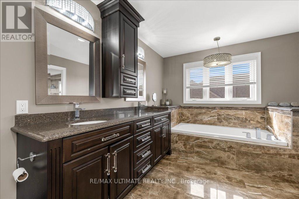 255 Colbeck Drive, Welland (Coyle Creek), Ontario  L3C 0B4 - Photo 16 - X12414853