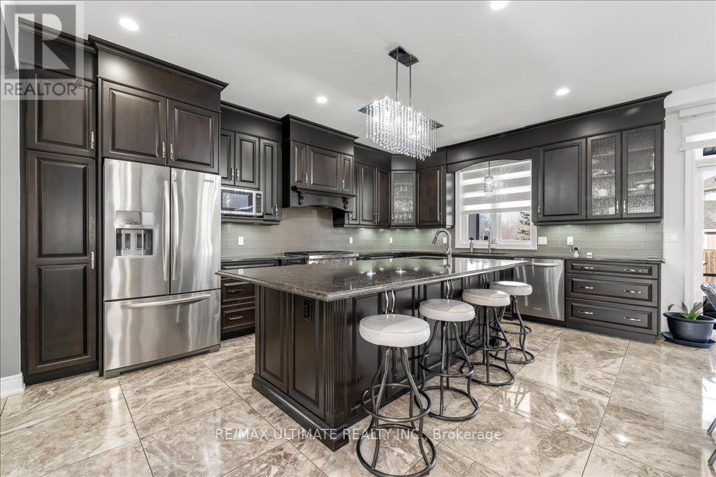 255 Colbeck Drive, Welland (Coyle Creek), Ontario  L3C 0B4 - Photo 6 - X12414853