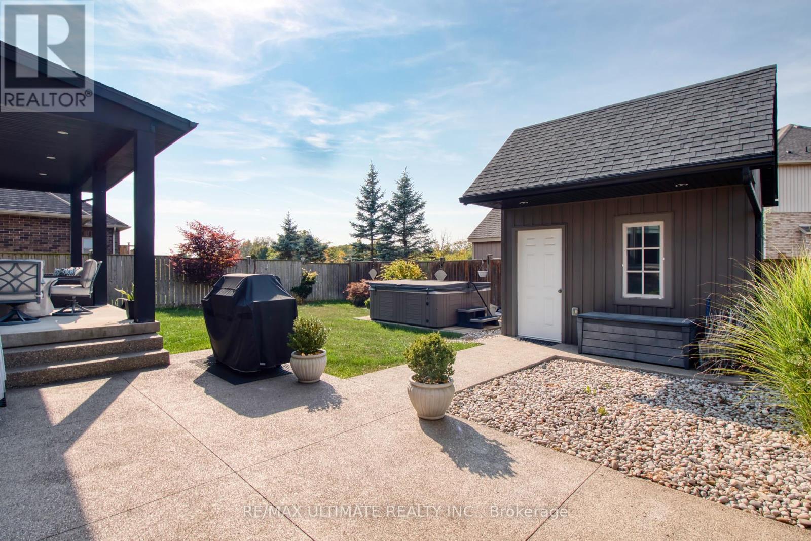 255 Colbeck Drive, Welland (Coyle Creek), Ontario  L3C 0B4 - Photo 28 - X12414853