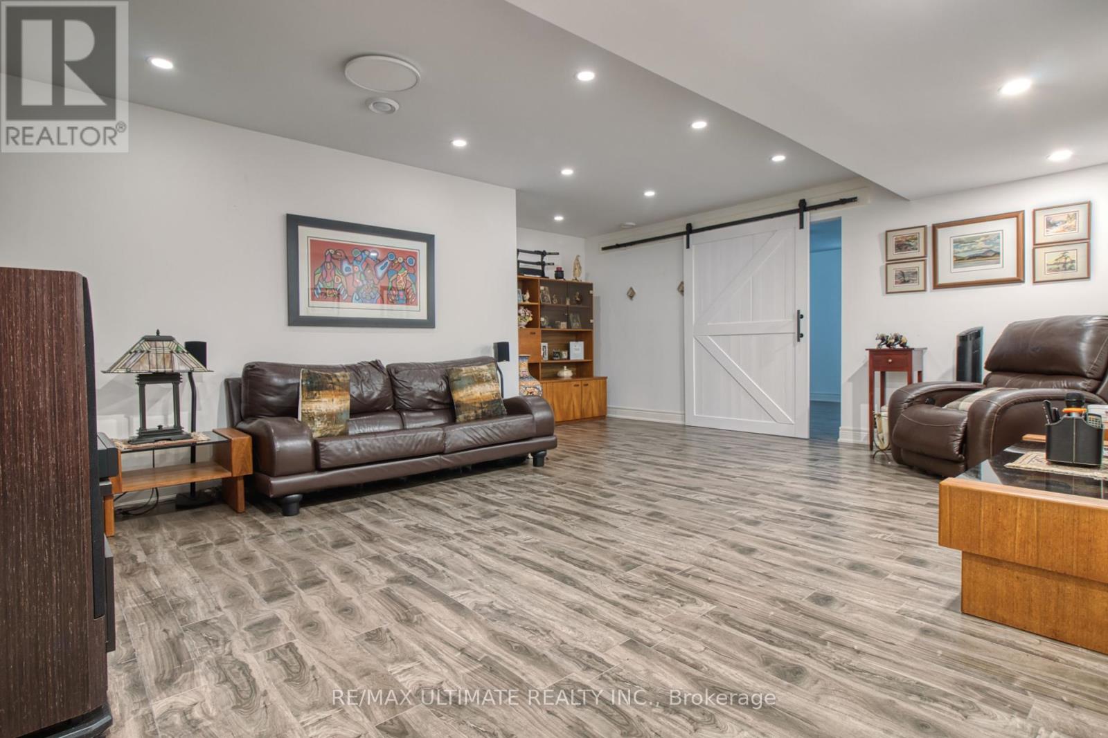 255 Colbeck Drive, Welland, Ontario L3C 0B4 - Photo 34 - X12414853