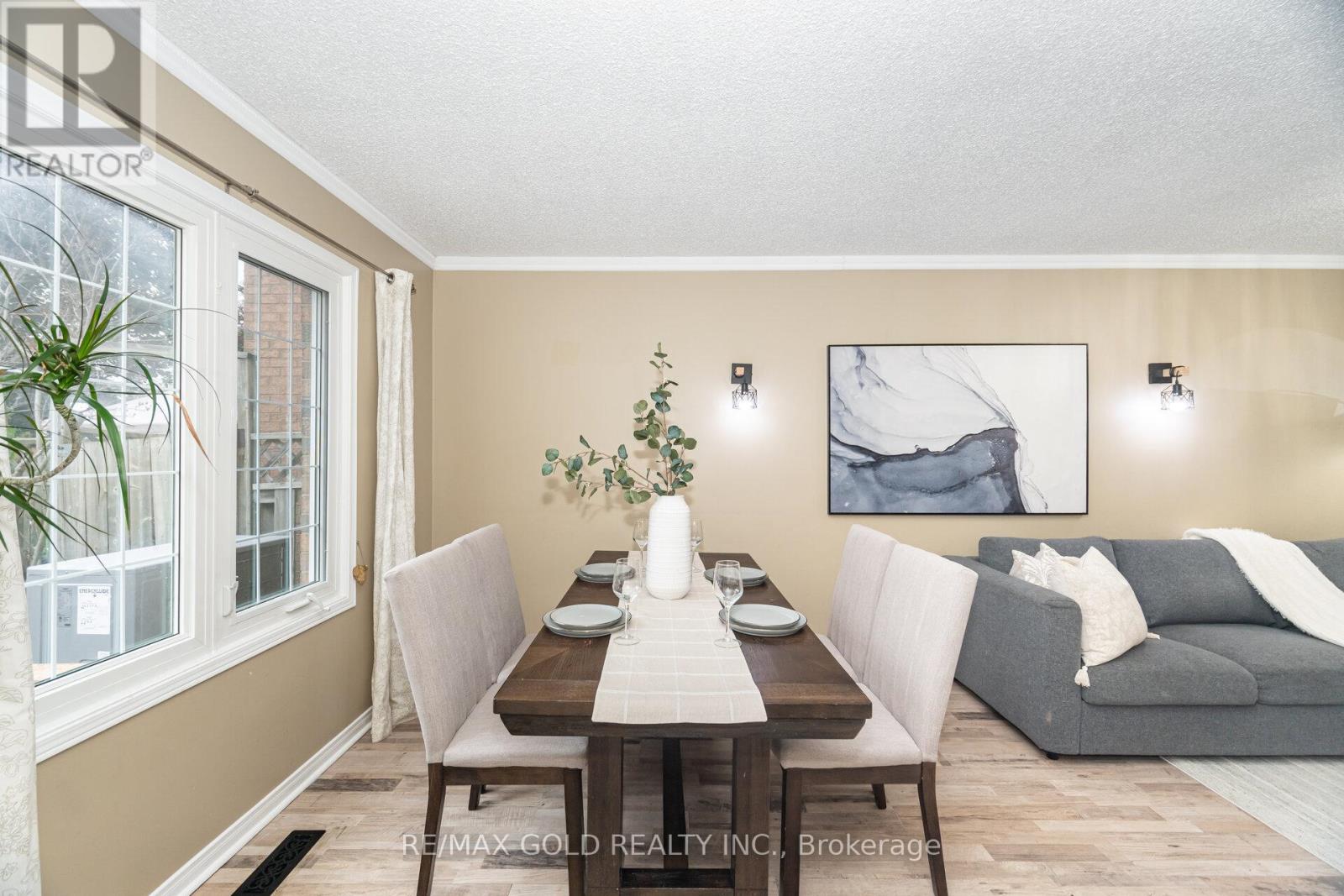 26 Flemington Drive, Caledon, Ontario  L7C 1B5 - Photo 14 - W12427476