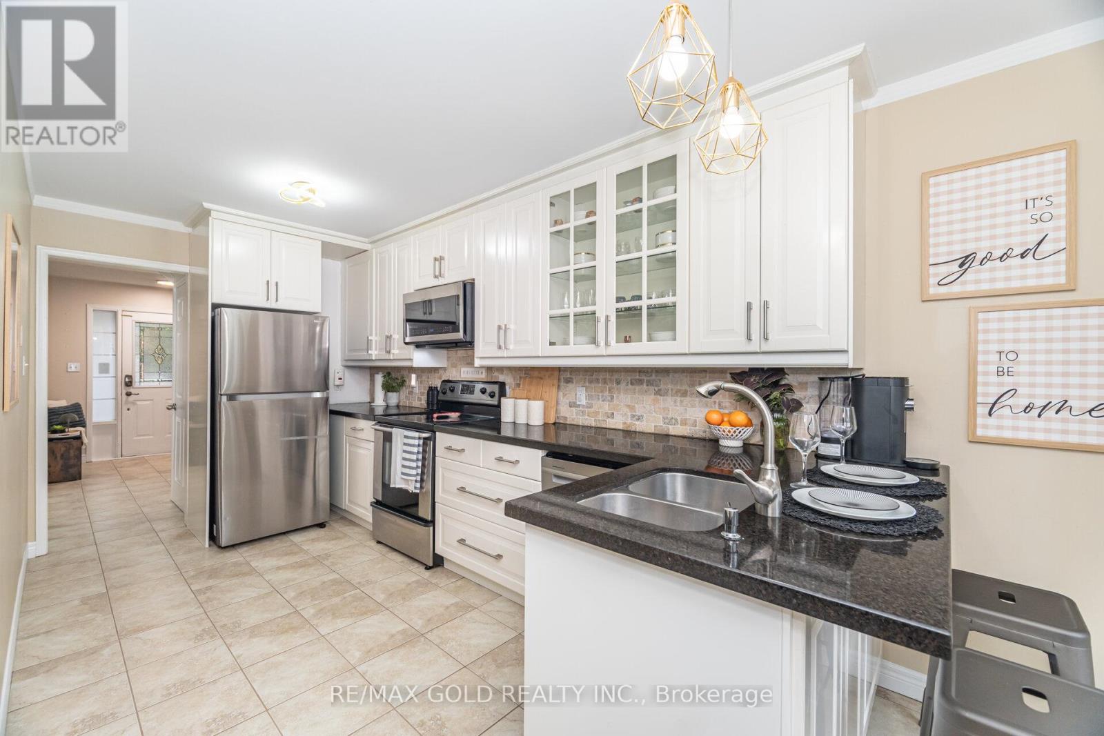 26 Flemington Drive, Caledon, Ontario  L7C 1B5 - Photo 17 - W12427476