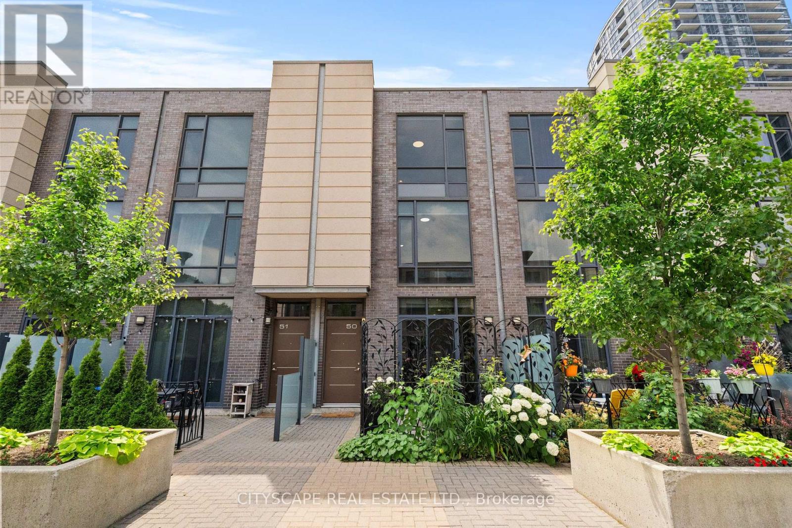 50 - 23 VALHALLA INN ROAD, Toronto, Ontario