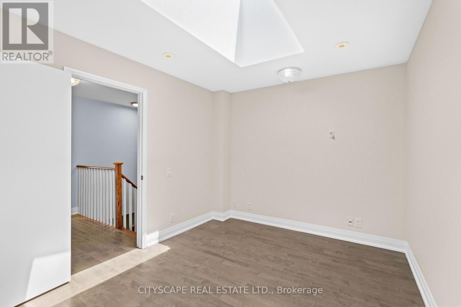 50 - 23 Valhalla Inn Road, Toronto, Ontario  M9B 1S9 - Photo 43 - W12427494