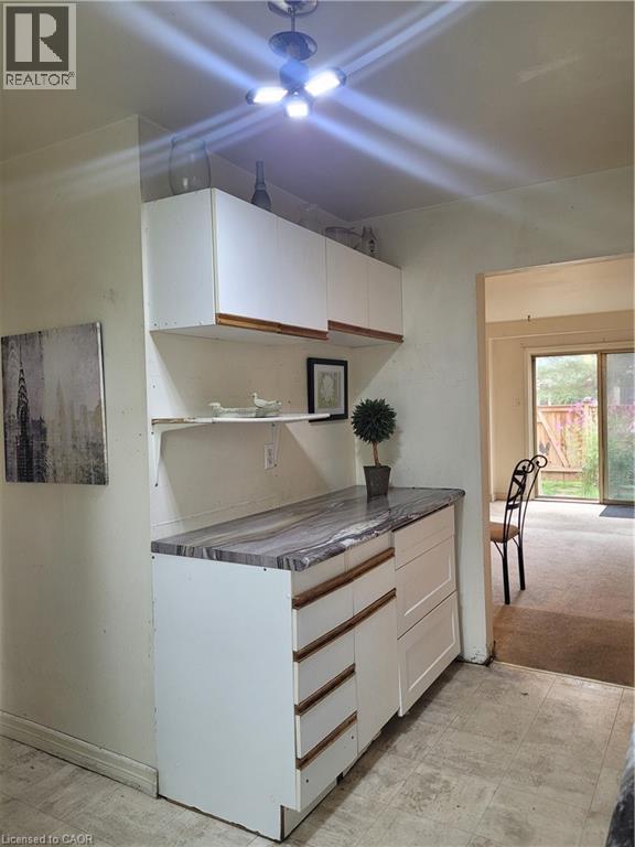 Property at 27 QUEENSTON Drive image 3