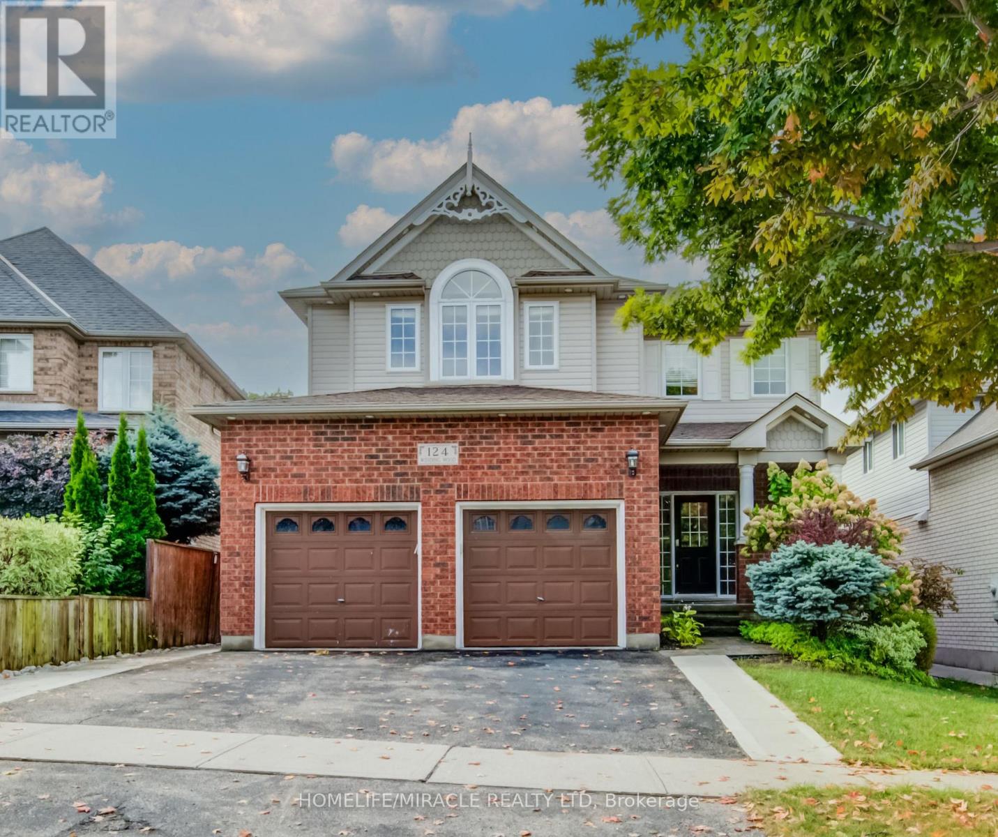 Property at 124 WINDING WOOD CRESCENT image 1