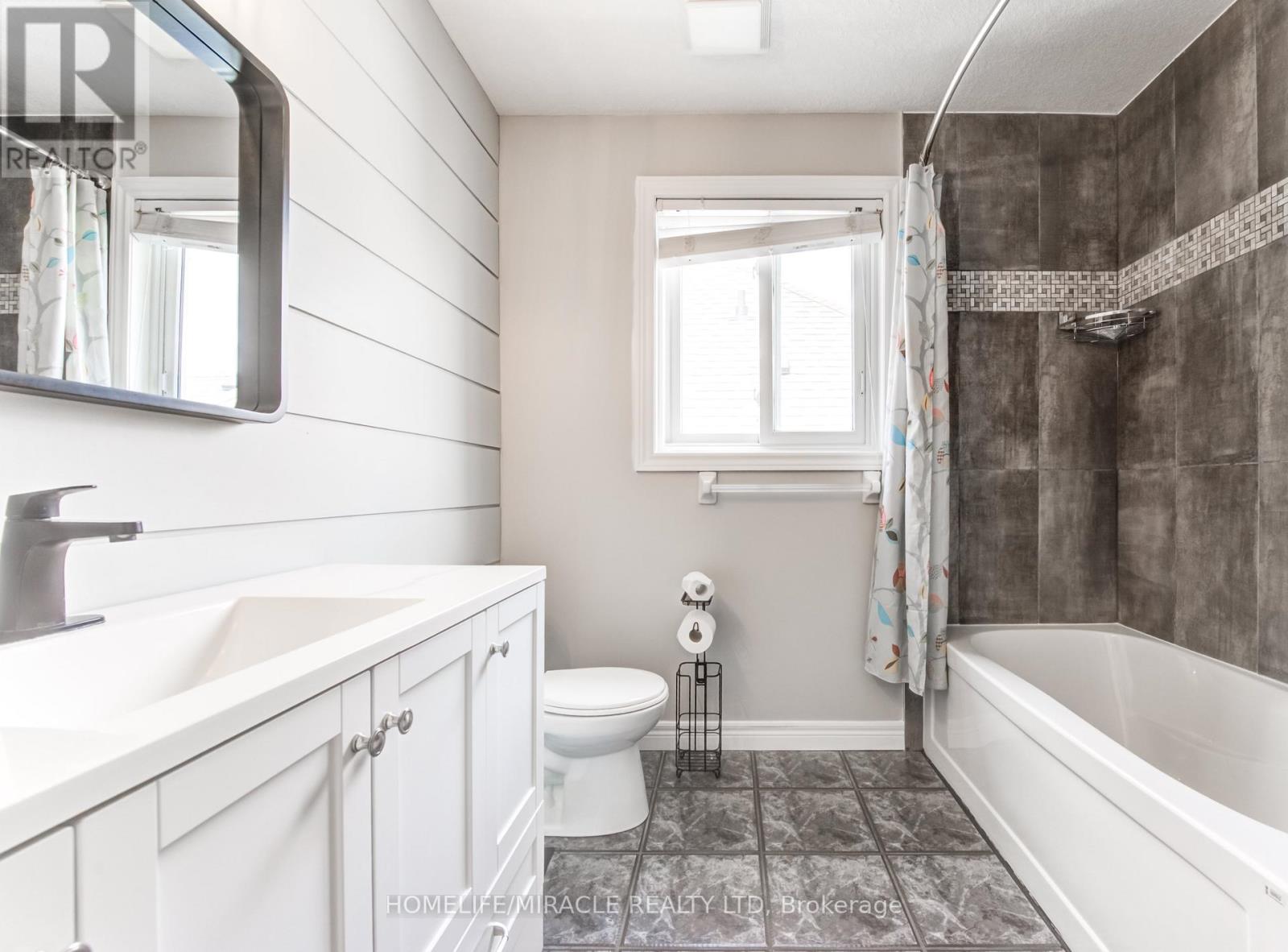 124 Winding Wood Crescent, Kitchener, Ontario  N2P 2L7 - Photo 23 - X12427496