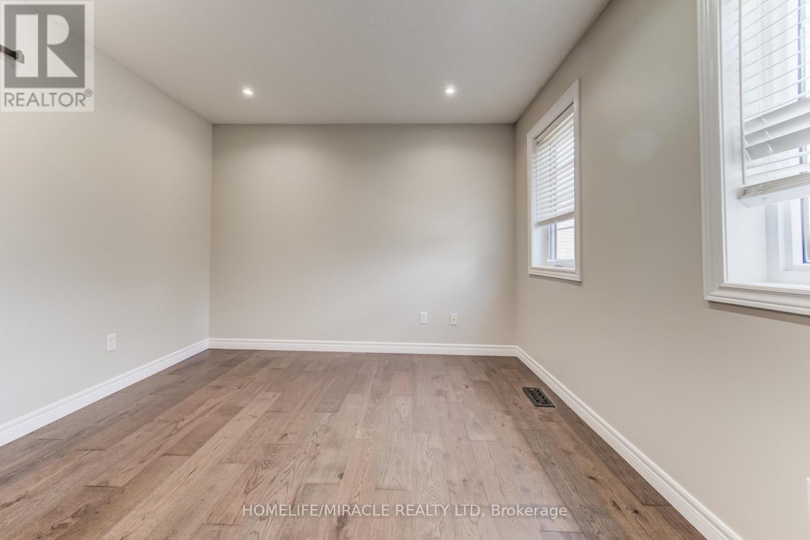 124 Winding Wood Crescent, Kitchener, Ontario  N2P 2L7 - Photo 24 - X12427496