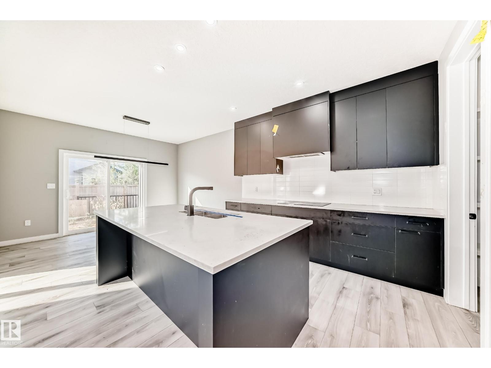 6819 171 Av Nw, Edmonton, Alberta  T5Z 0W2 - Photo 5 - E4459535
