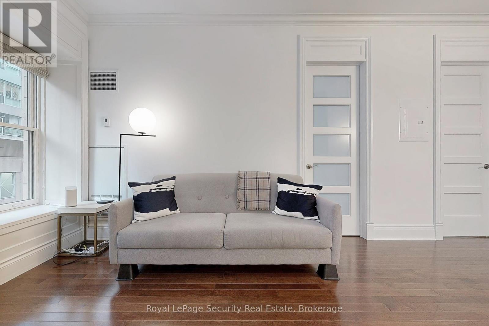 323 - 22 Leader Lane, Toronto, Ontario  M5E 0B2 - Photo 13 - C12427503