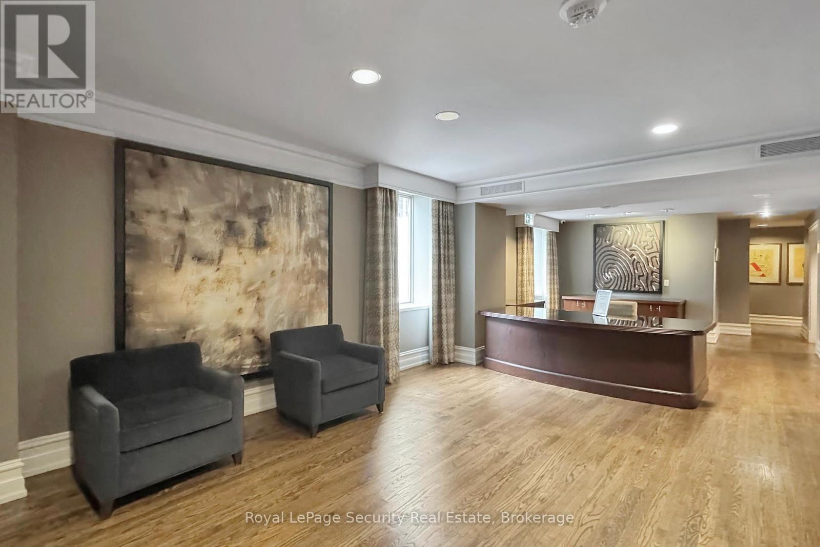 323 - 22 Leader Lane, Toronto, Ontario  M5E 0B2 - Photo 32 - C12427503