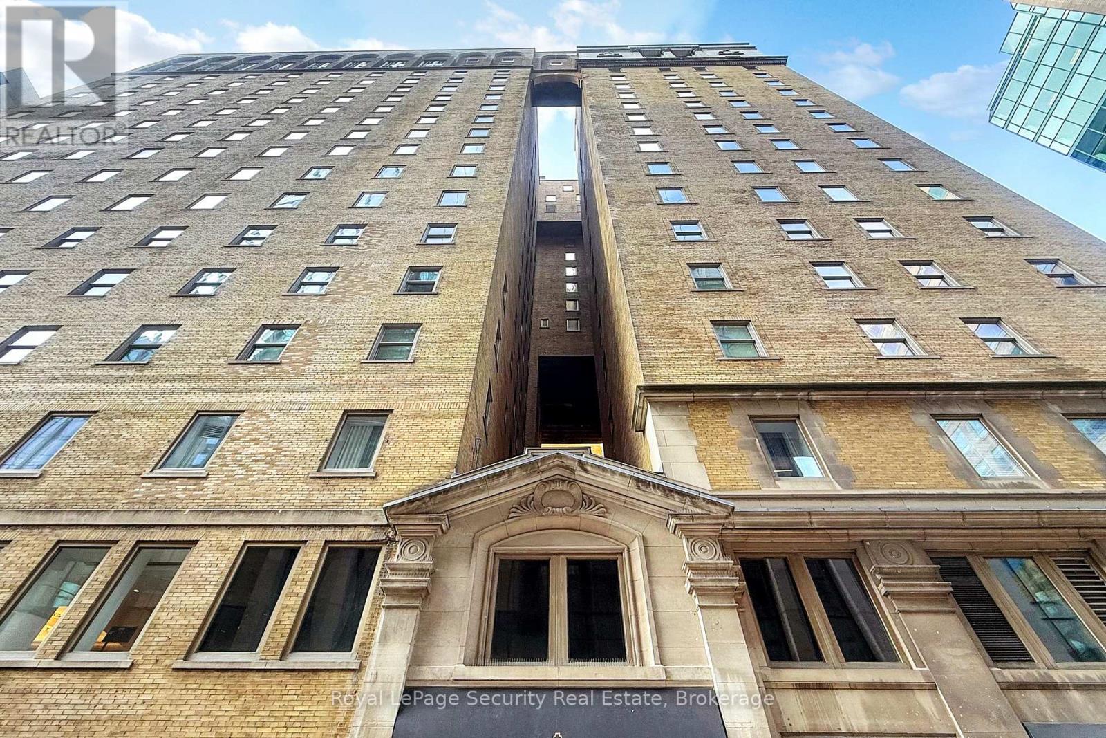 323 - 22 Leader Lane, Toronto, Ontario  M5E 0B2 - Photo 4 - C12427503