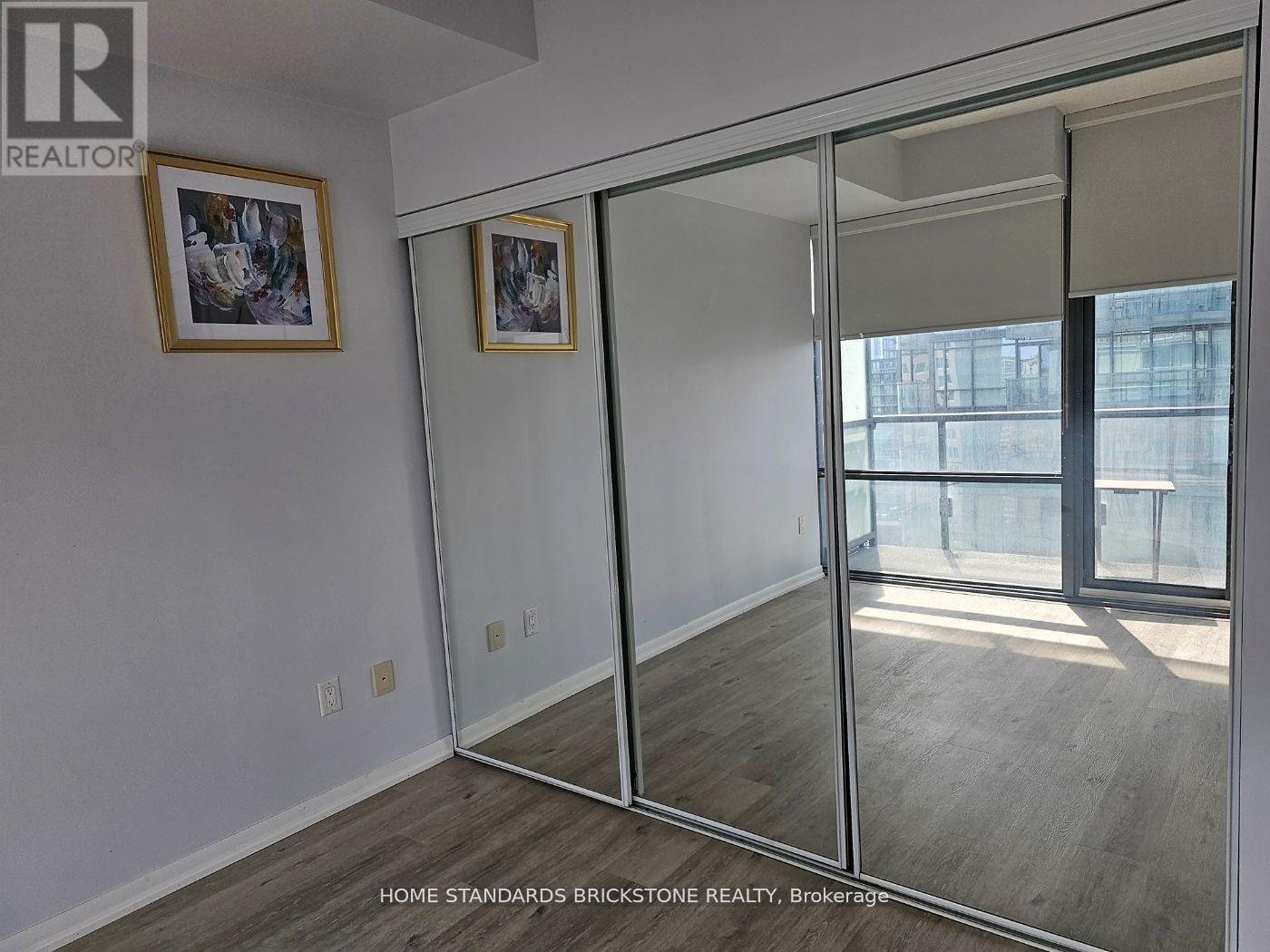 2510 - 37 Grosvenor Street, Toronto, Ontario  M4Y 3G5 - Photo 7 - C12427559