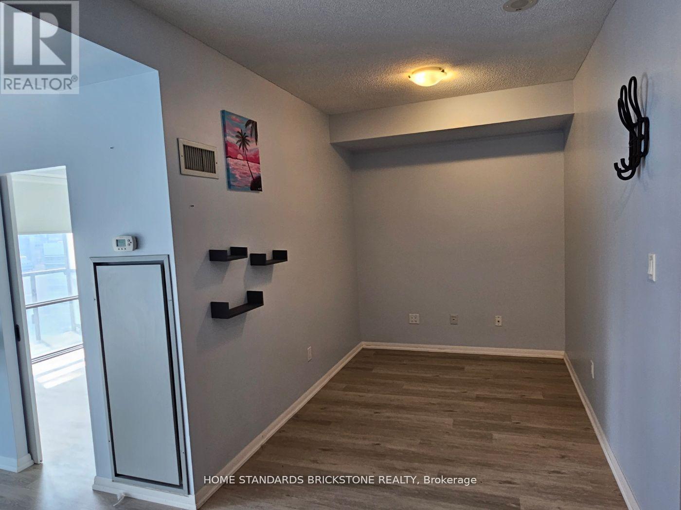 2510 - 37 Grosvenor Street, Toronto, Ontario  M4Y 3G5 - Photo 8 - C12427559