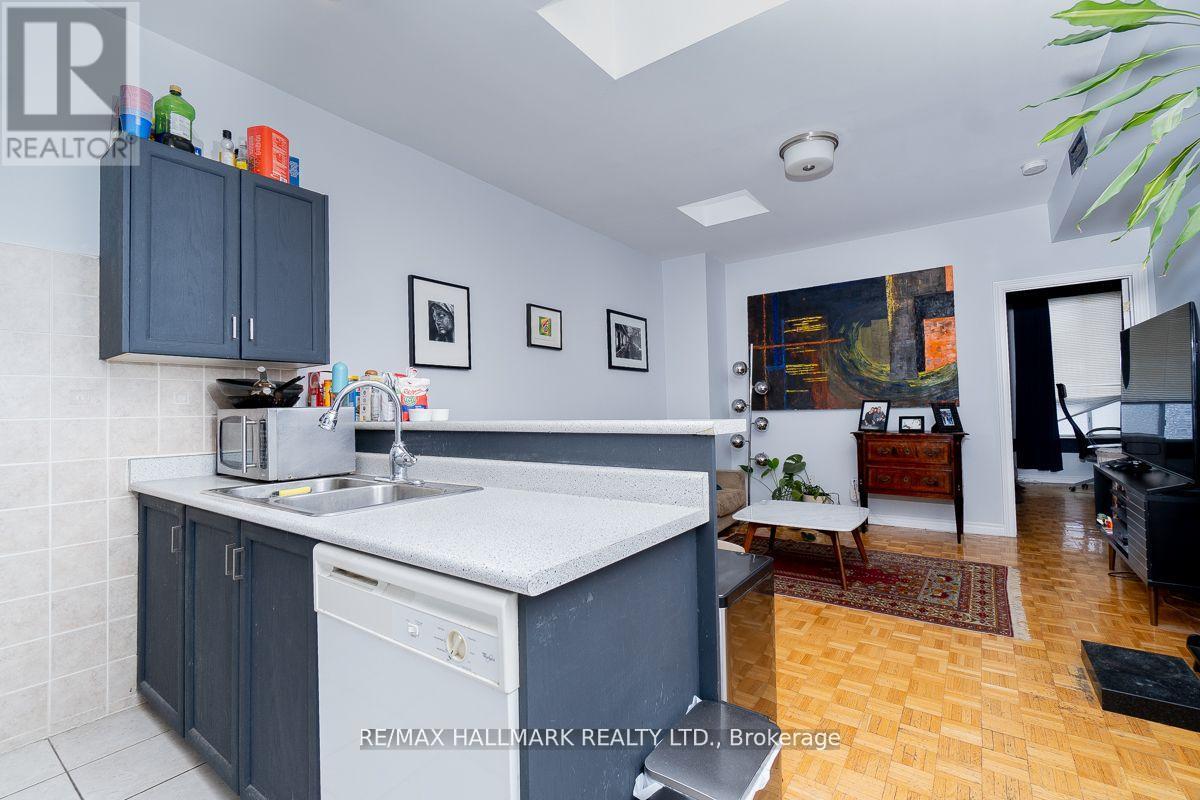 1 - 804 Queen Street E, Toronto, Ontario  M4M 1H7 - Photo 4 - E12427536