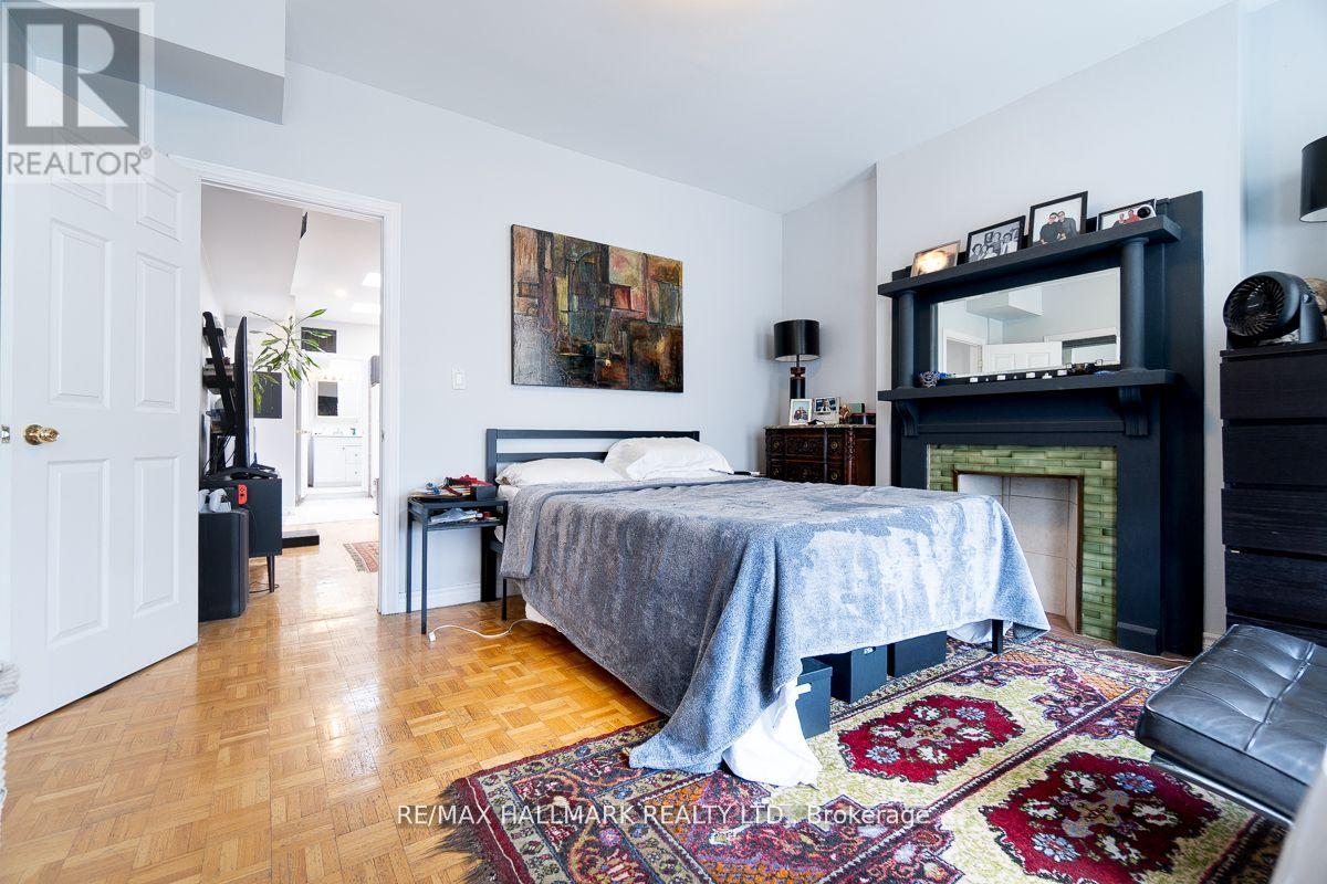 1 - 804 Queen Street E, Toronto, Ontario  M4M 1H7 - Photo 5 - E12427536