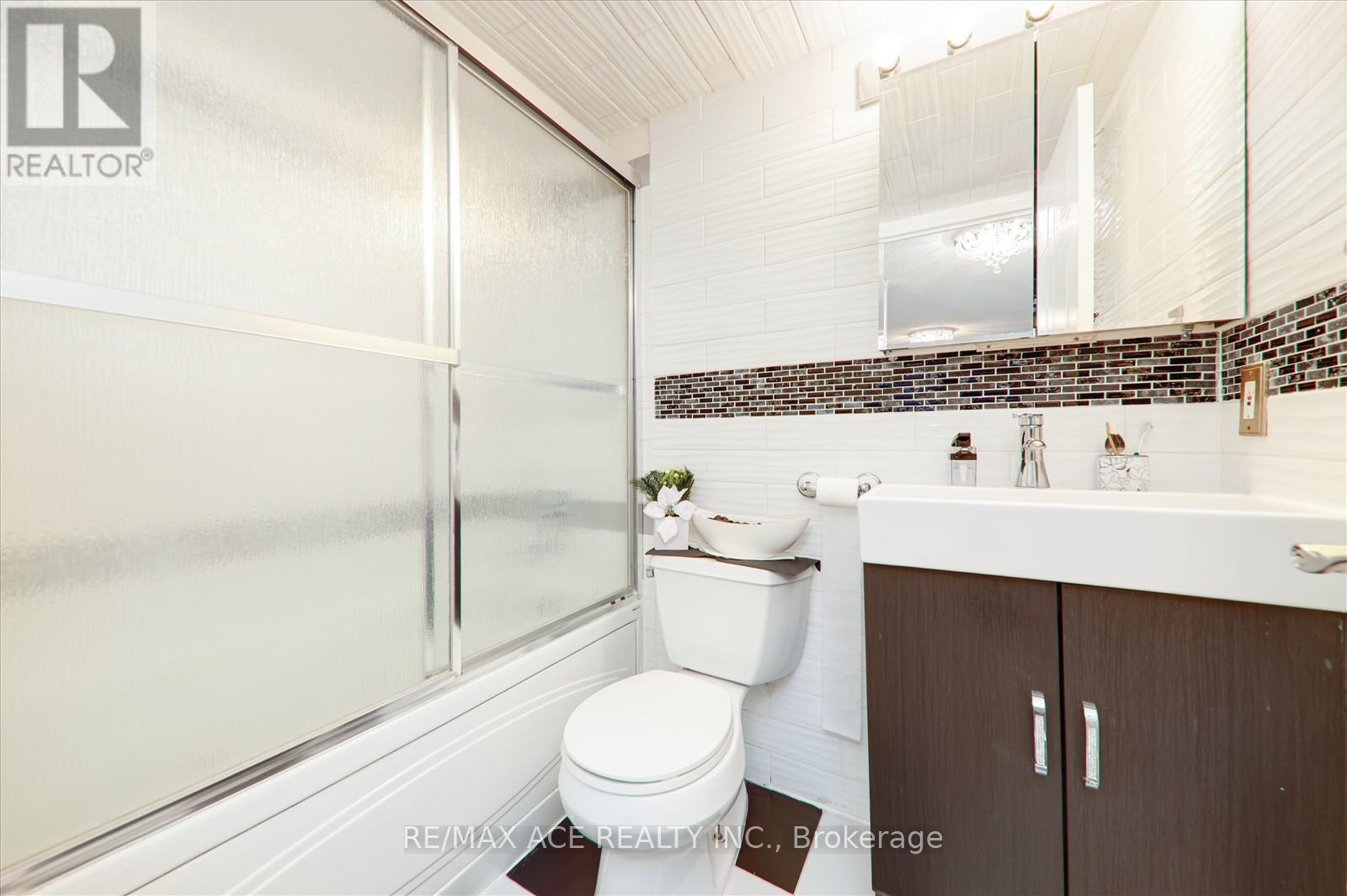 1410 - 1470 Midland Avenue, Toronto, Ontario  M1P 4Z4 - Photo 29 - E12427546