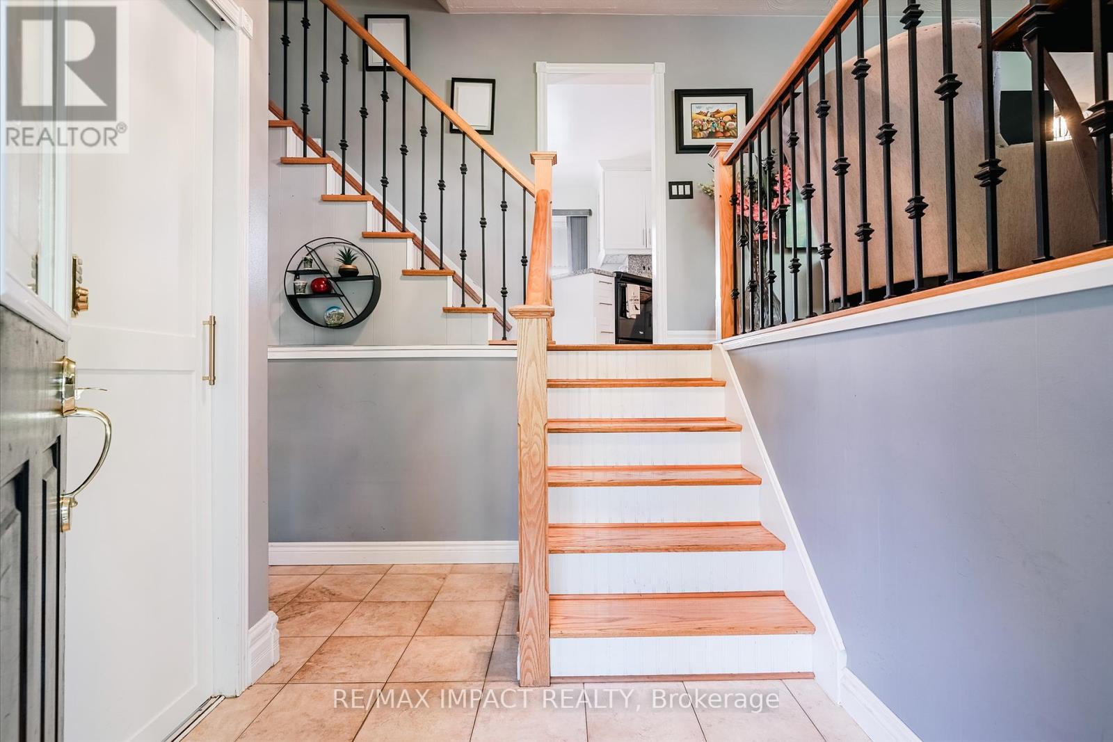415 Jane Avenue, Oshawa, Ontario  L1J 3L6 - Photo 2 - E12427550