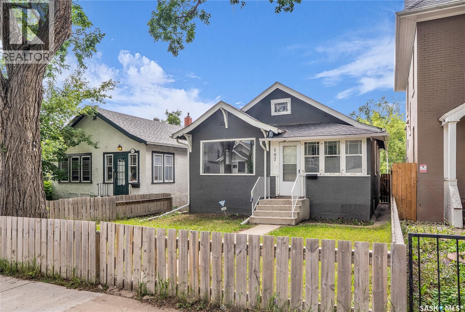 107 28th STREET W, Saskatoon, Saskatchewan