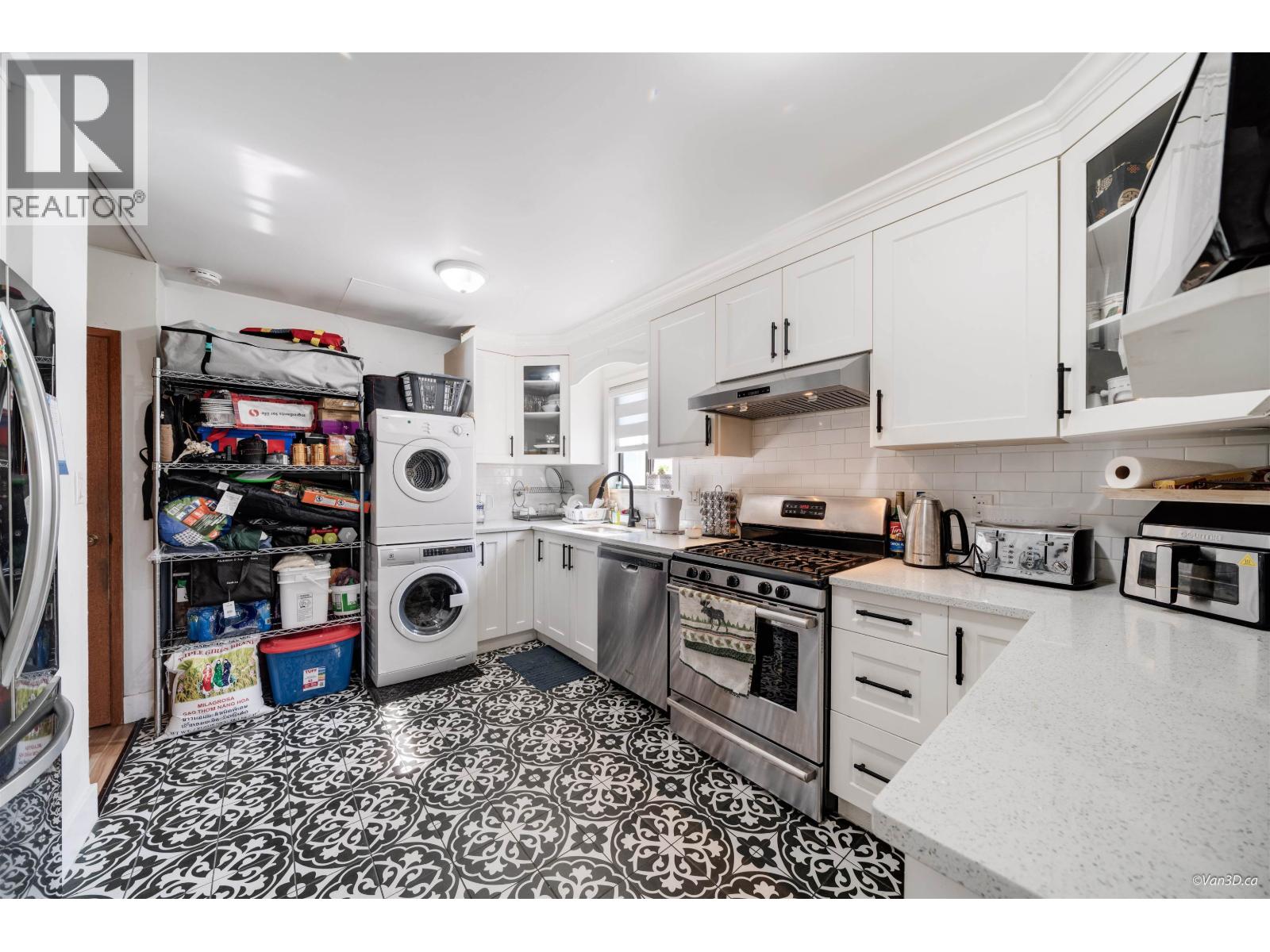 8005 Prince Albert Street, Vancouver, British Columbia  V5X 3Z9 - Photo 4 - R3051716