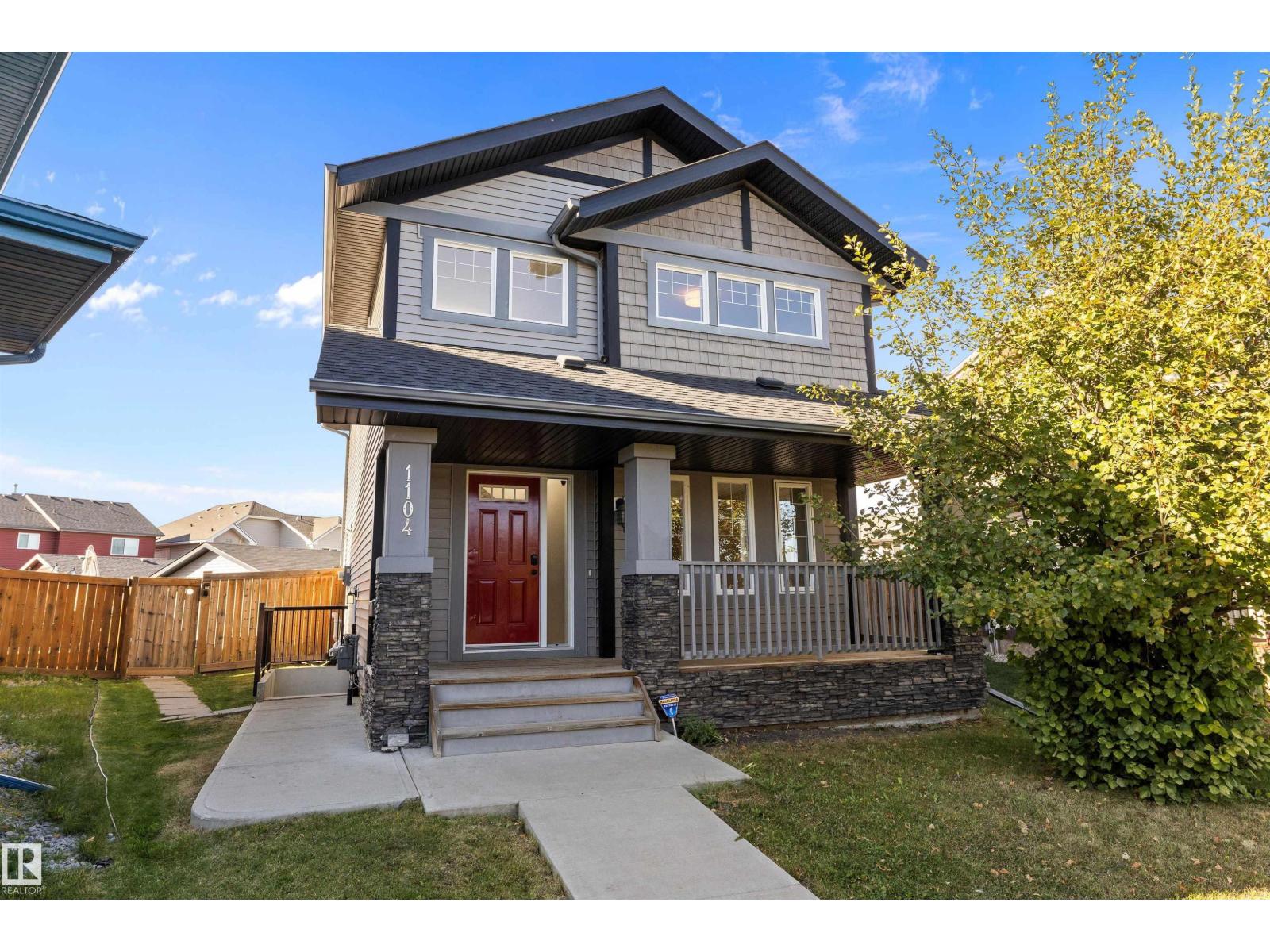 1104 161 ST SW, Edmonton, Alberta