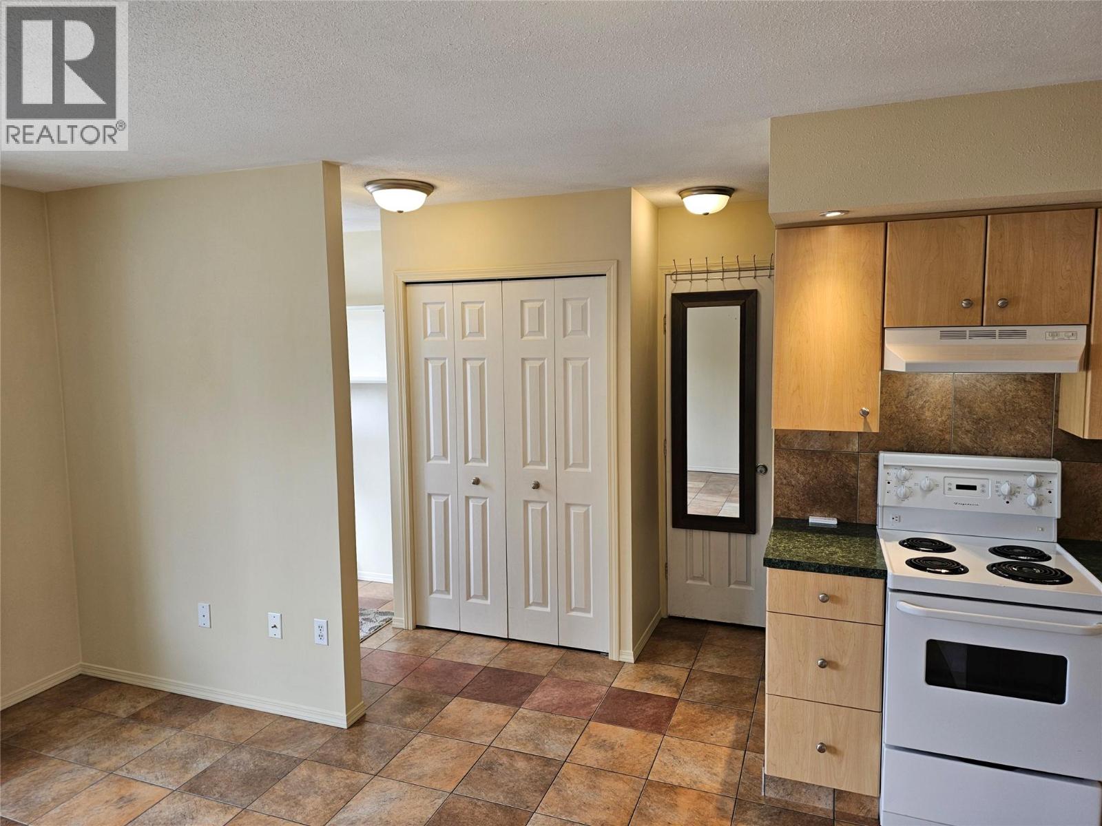 187 Brunswick Street, Penticton, British Columbia  V2A 5P6 - Photo 25 - 10363893