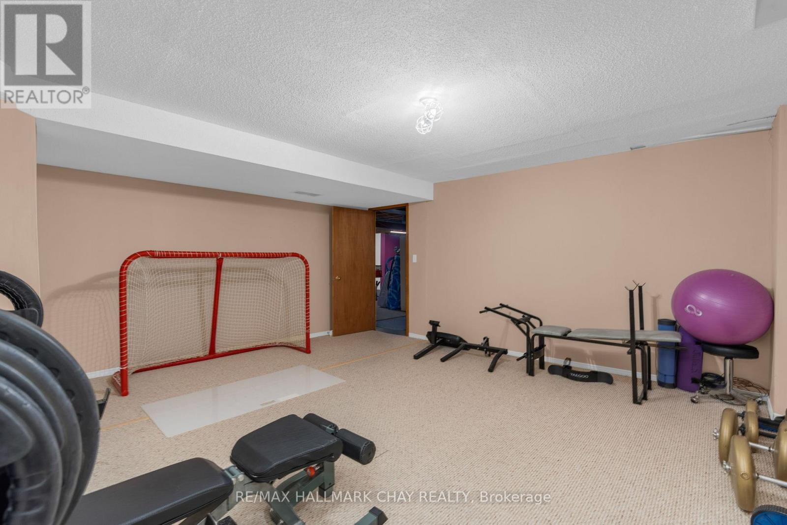 82 Bishop Drive, Barrie, Ontario  L4N 7P4 - Photo 27 - S12421251