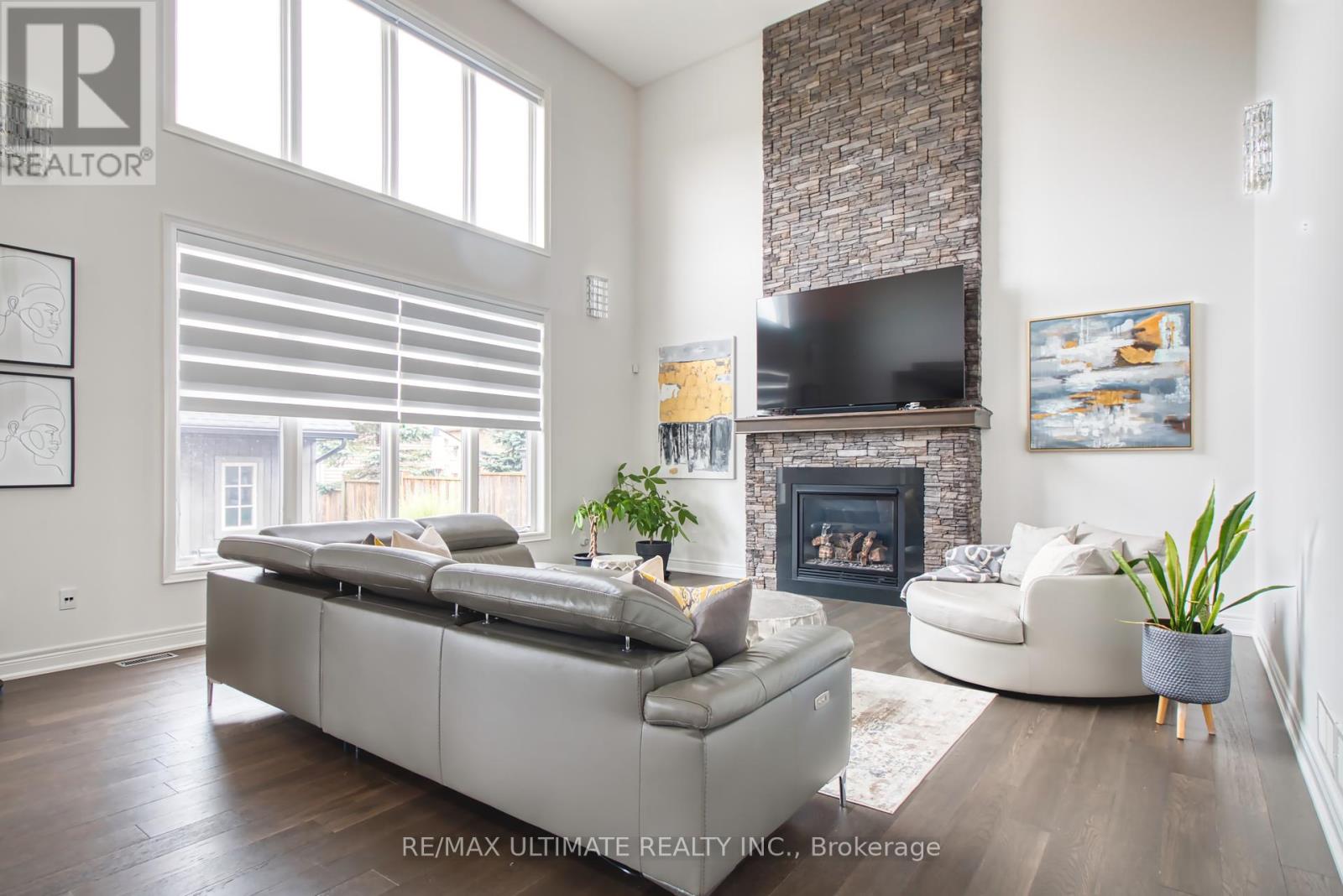255 Colbeck Drive, Welland (Coyle Creek), Ontario  L3C 0B4 - Photo 2 - X12414853