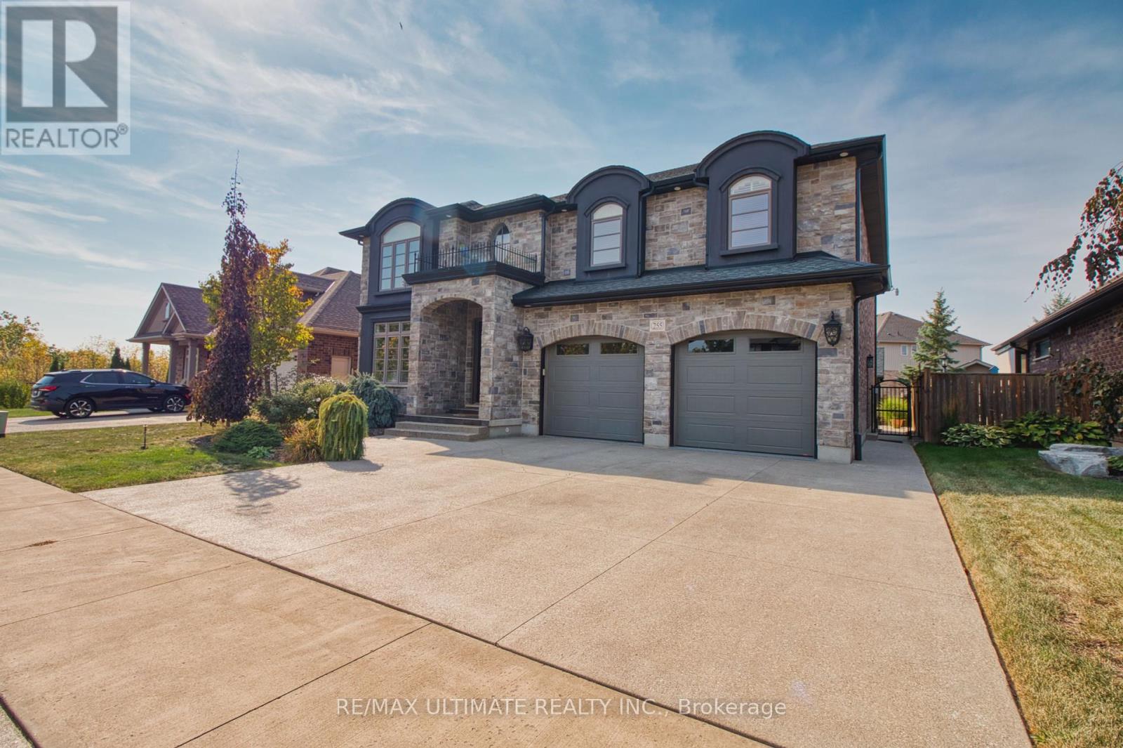 255 Colbeck Drive, Welland (Coyle Creek), Ontario  L3C 0B4 - Photo 29 - X12414853