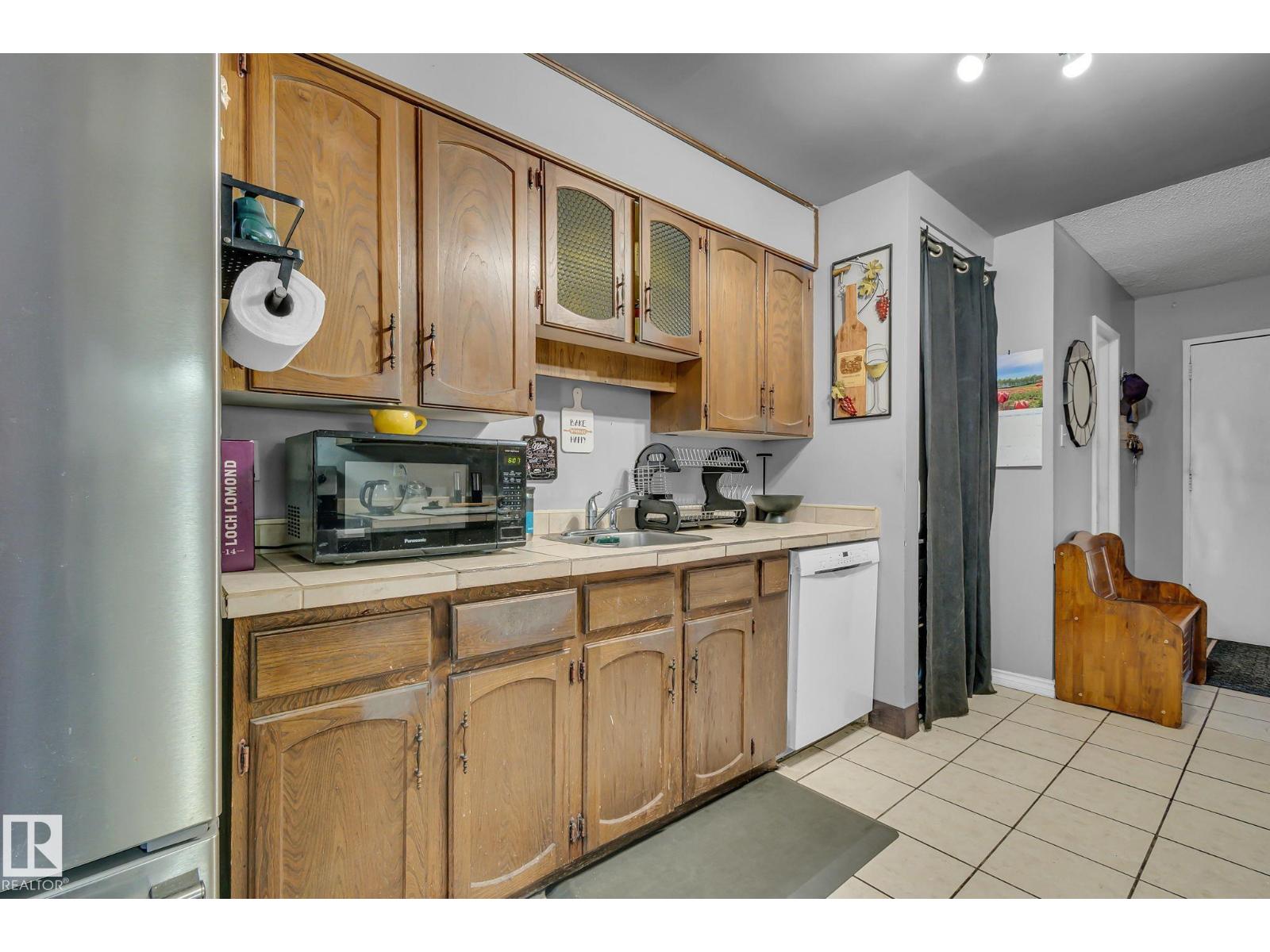 #202 7805 159 St Nw, Edmonton, Alberta  T5R 2E1 - Photo 5 - E4459538