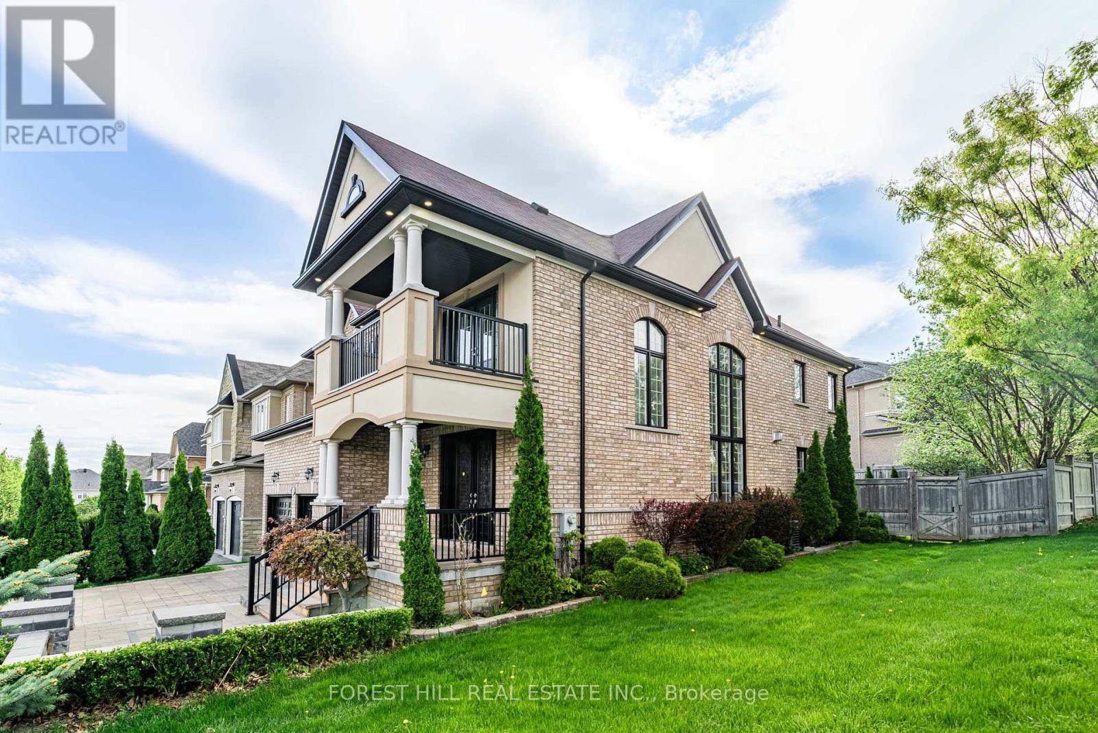 36 Zoran Lane, Vaughan, Ontario  L6A 4G1 - Photo 3 - N12427512