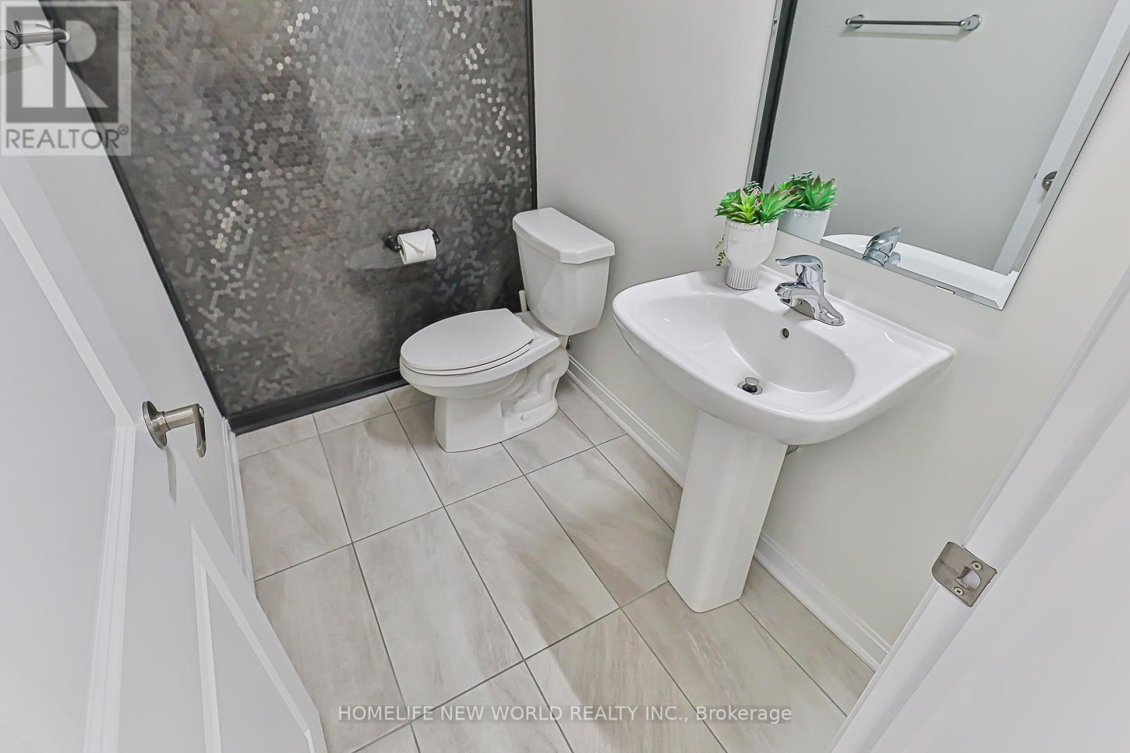 85 Casely Avenue, Richmond Hill, Ontario  L4S 0K7 - Photo 18 - N12427542