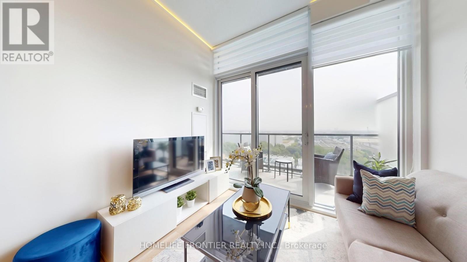 1001 - 7895 Jane Street, Vaughan, Ontario  M3B 2M3 - Photo 3 - N12427549