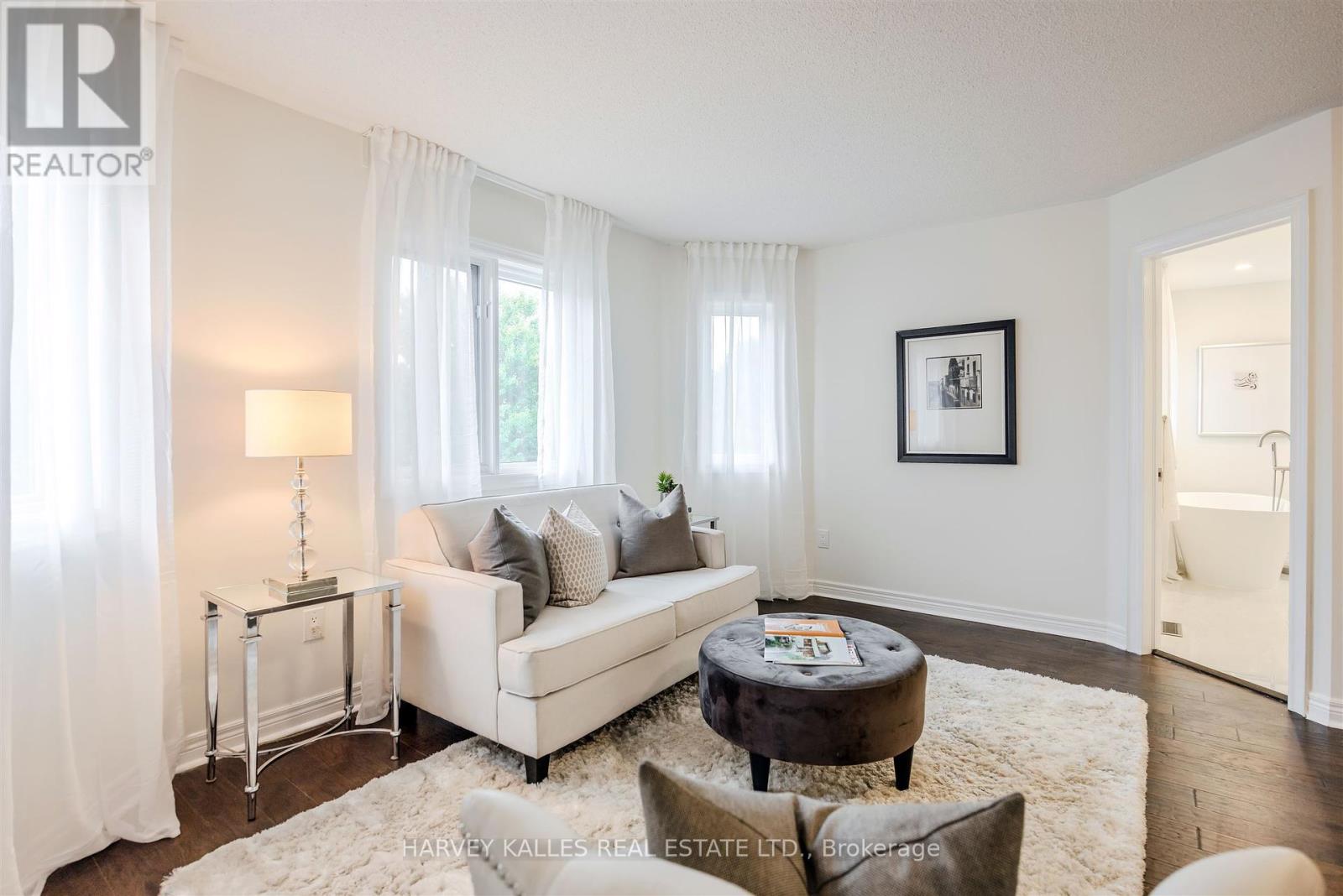 94 Sutcliffe Crescent, Markham, Ontario  L6C 1X3 - Photo 33 - N12427562