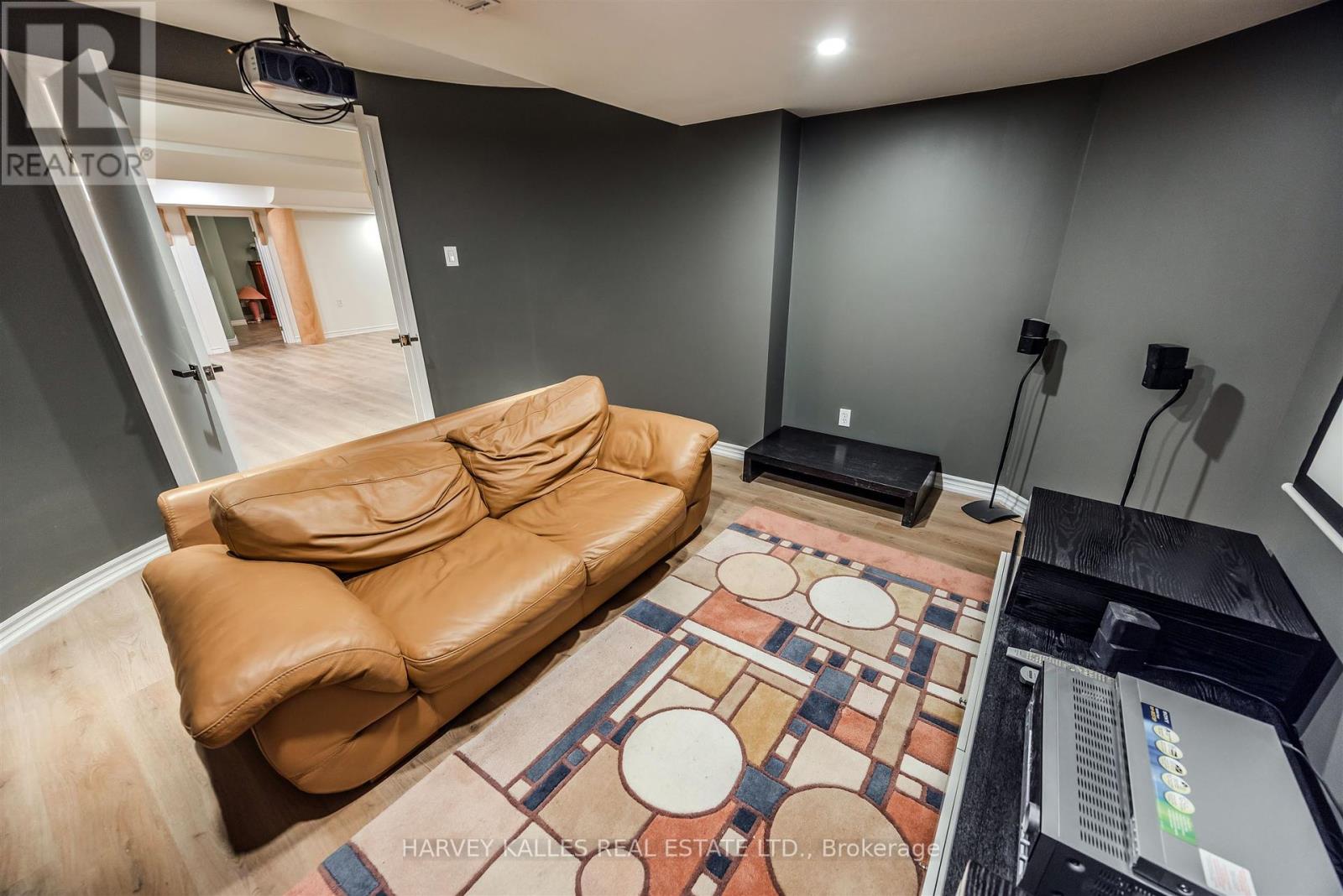 94 Sutcliffe Crescent, Markham, Ontario  L6C 1X3 - Photo 46 - N12427562