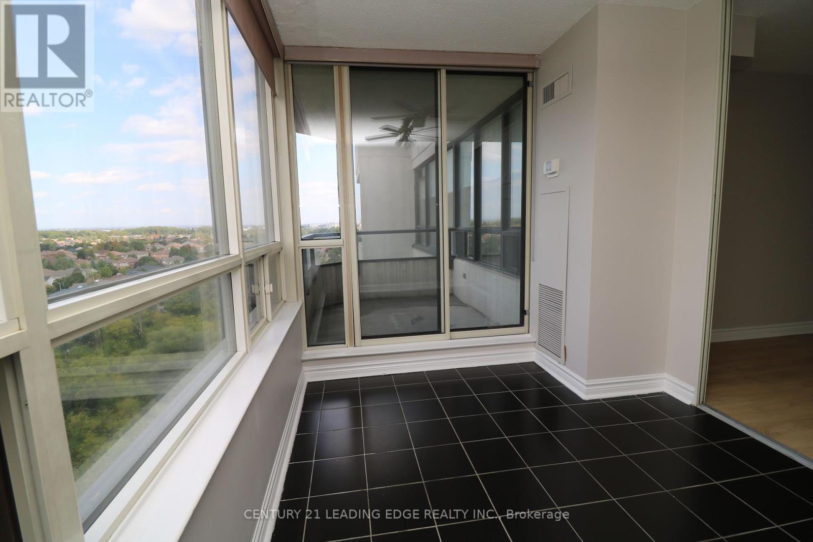 1206 - 8501 Bayview Avenue, Richmond Hill, Ontario  L4B 3J7 - Photo 5 - N12427564