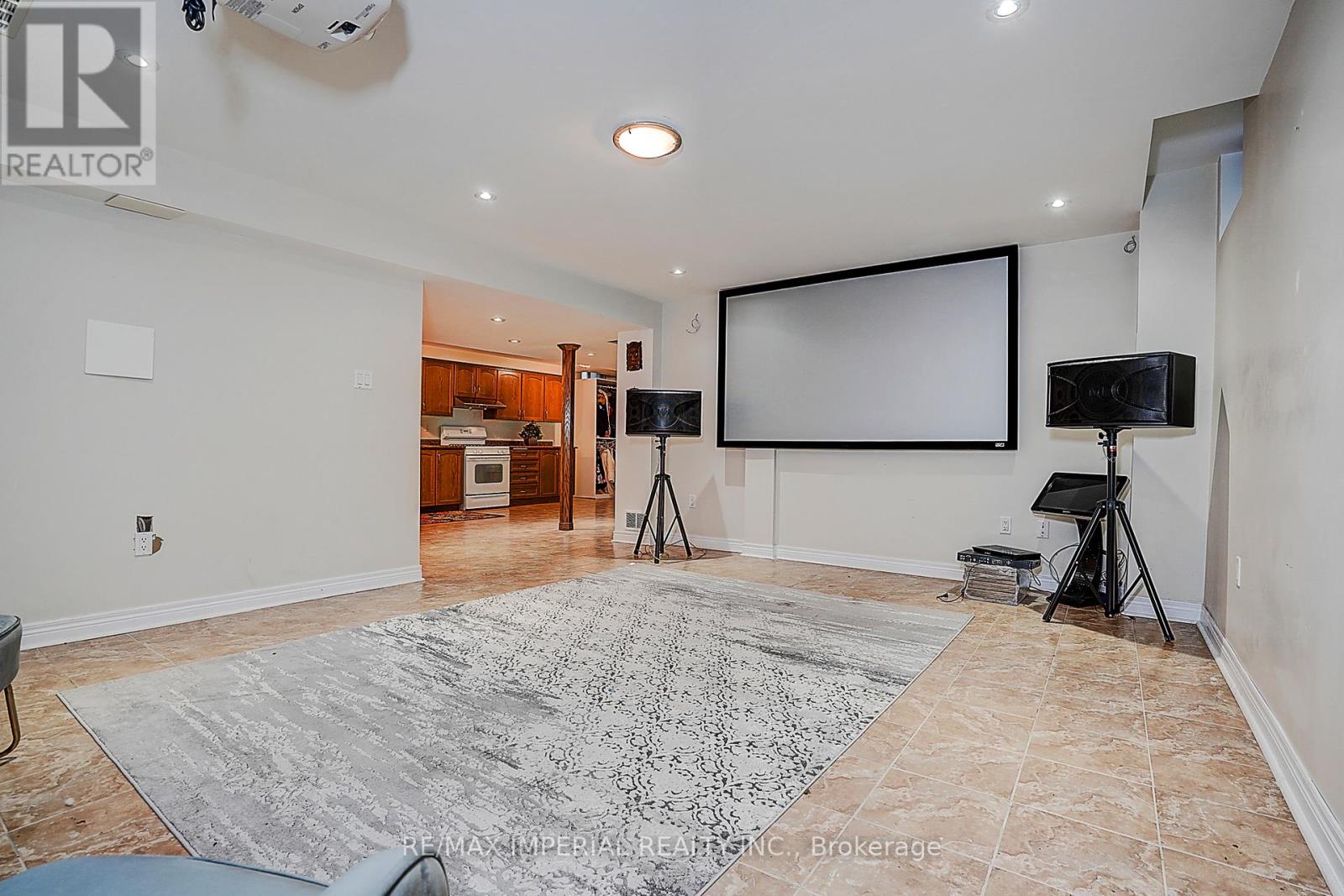 32 Brandon Gate Drive, Vaughan, Ontario  L6A 2L4 - Photo 35 - N12427566