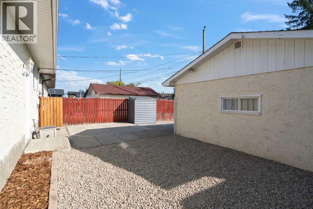 192 Dovercliffe Way Se, Calgary, Alberta  T2B 1W7 - Photo 42 - A2259814