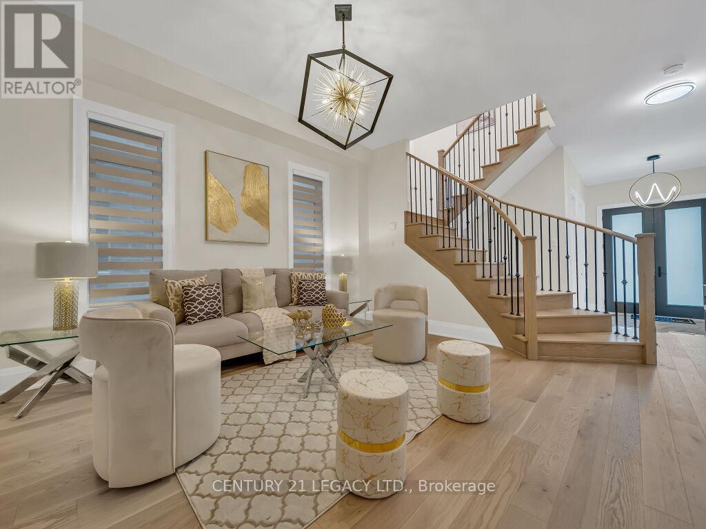 23 Duxbury Road N, Brampton, Ontario  L6R 4E3 - Photo 10 - W12427519