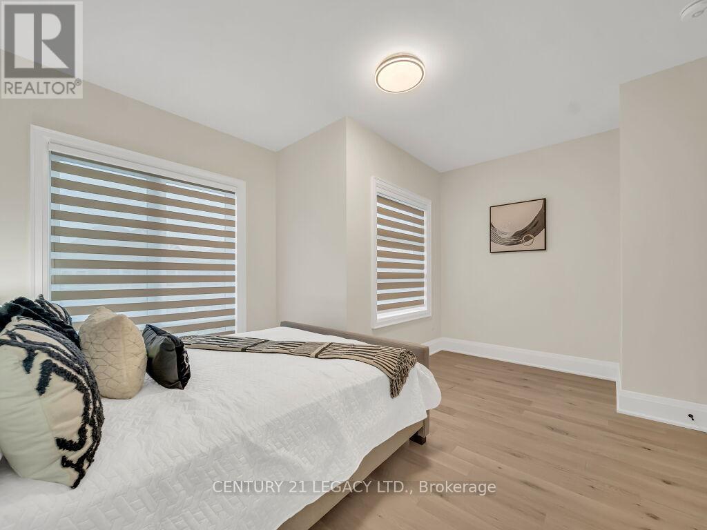 23 Duxbury Road N, Brampton, Ontario  L6R 4E3 - Photo 22 - W12427519