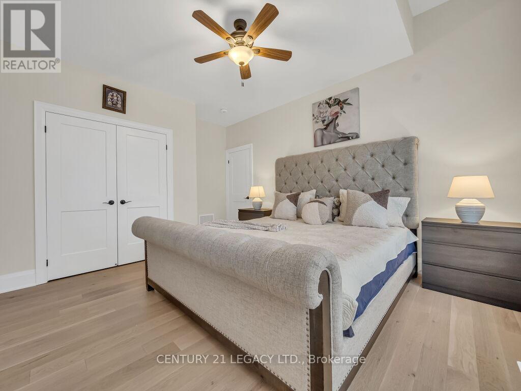 23 Duxbury Road N, Brampton, Ontario  L6R 4E3 - Photo 24 - W12427519