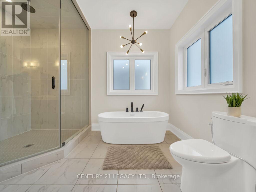 23 Duxbury Road N, Brampton, Ontario  L6R 4E3 - Photo 31 - W12427519