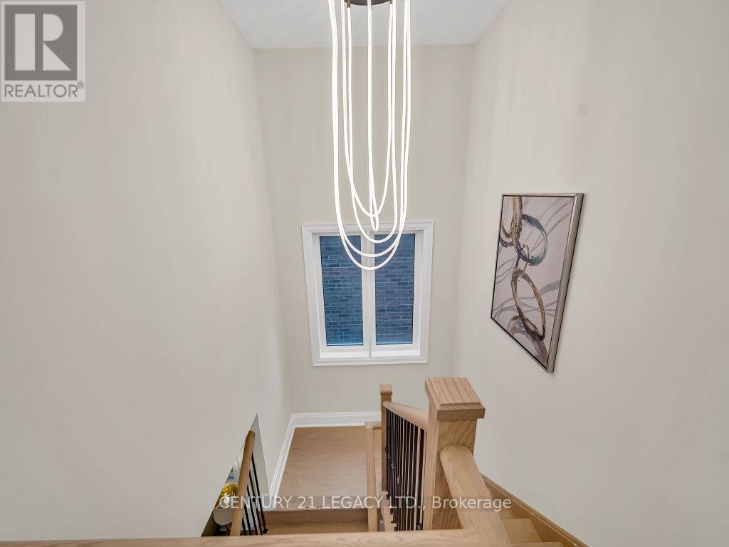 23 Duxbury Road N, Brampton, Ontario  L6R 4E3 - Photo 37 - W12427519