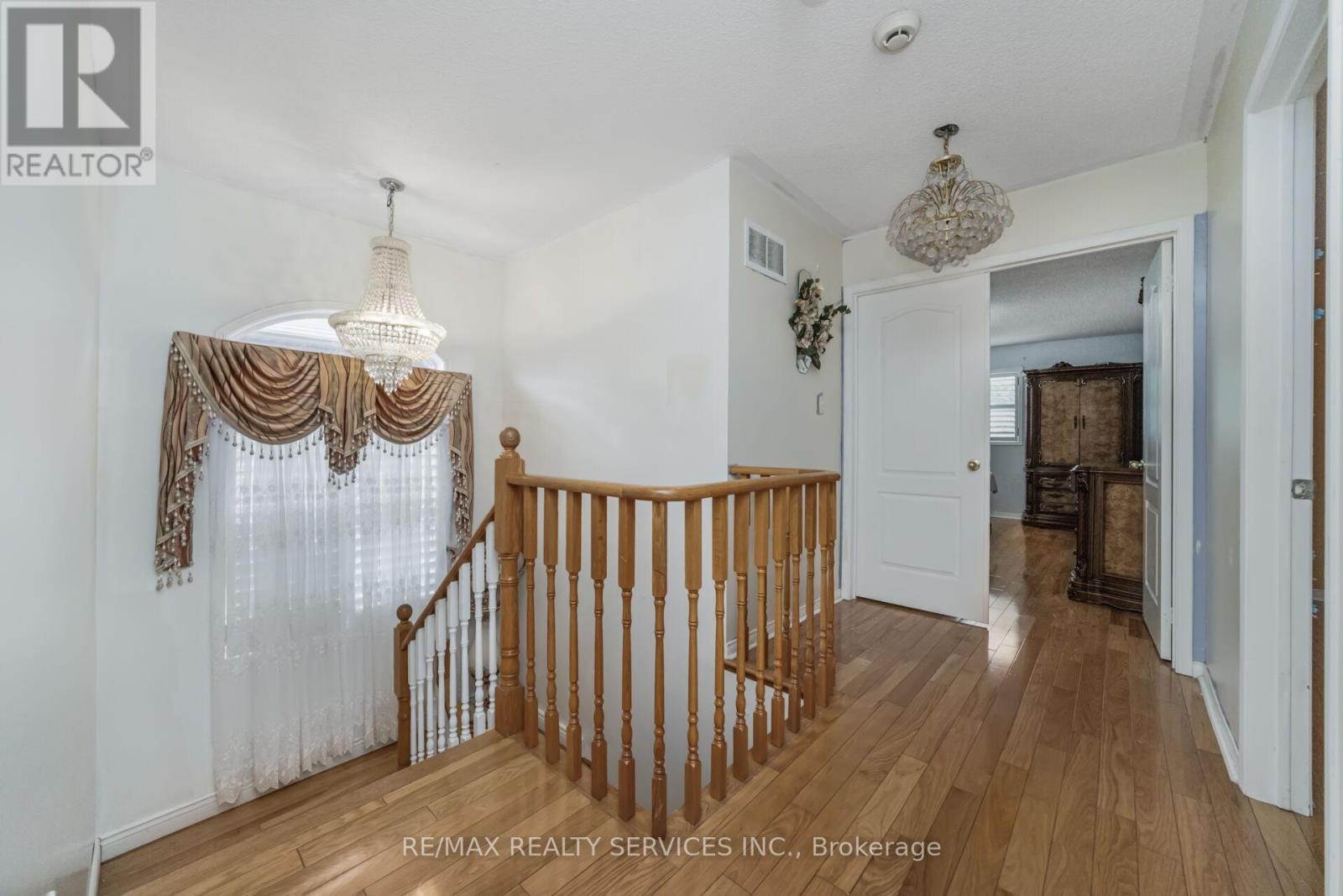 12 Roadmaster Lane, Brampton, Ontario  L7A 3A9 - Photo 17 - W12427532