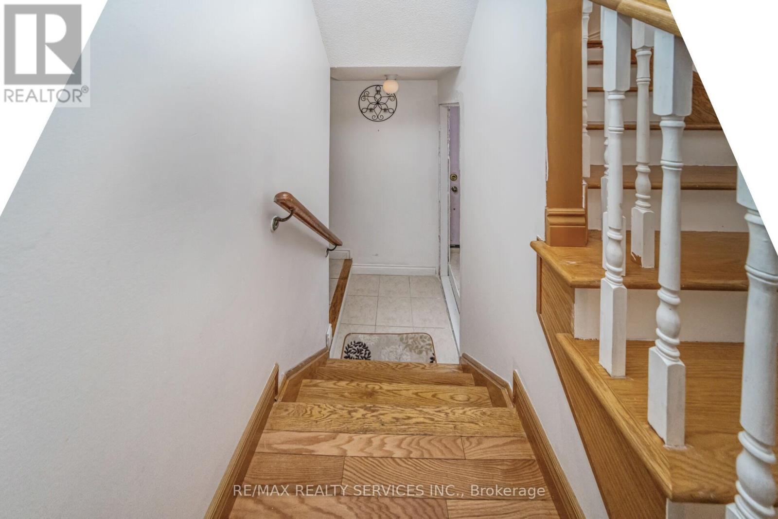 12 Roadmaster Lane, Brampton, Ontario  L7A 3A9 - Photo 30 - W12427532