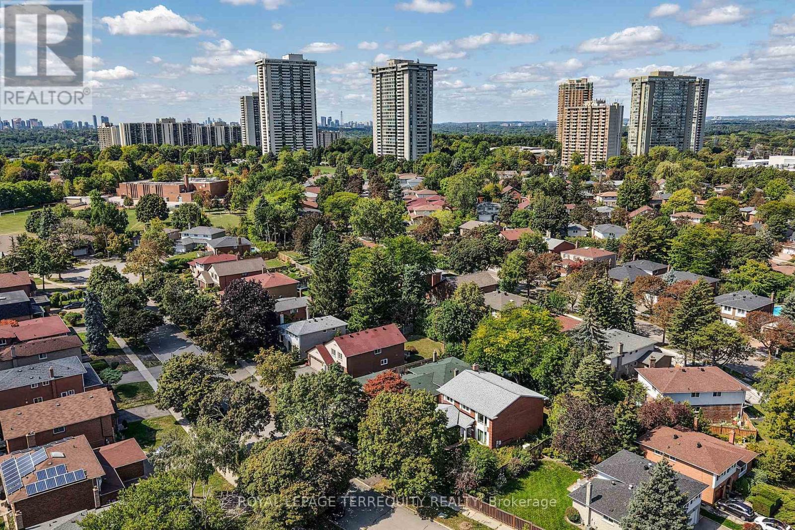6 Tepee Court, Toronto, Ontario  M2J 3A9 - Photo 33 - C12403177